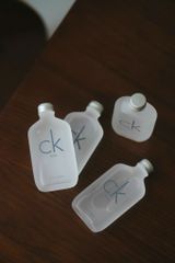 Nước Hoa Calvin Klein CK One Unisex 100ml - Hương Cam Chanh Tươi Mát, Thanh Lịch, Phong Cách Cổ Điển, Eau De Toilette