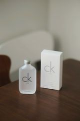 Nước Hoa Calvin Klein CK One Unisex 100ml - Hương Cam Chanh Tươi Mát, Thanh Lịch, Phong Cách Cổ Điển, Eau De Toilette