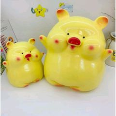 Heo Đất Tiết Kiệm Bánh Bao - Decor Dễ Thương Cho Gia Đình, Quà Tặng Ý Nghĩa, Kích Thước 25x24x20 cm, Màu Vàng, Chất Liệu An Toàn