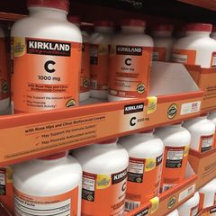 Viên Uống Vitamin C Kirkland 1000mg - Hộp 500 Viên Tăng Cường Hệ Miễn Dịch và Làm Đẹp Da - Sản Phẩm Chất Lượng Mỹ