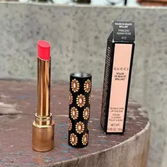 Son Gucci 412 Rouge de Beauté Brillant - Son Môi Đẹp Sang Trọng, Độ Bóng Tự Nhiên, Phù Hợp Mọi Phong Cách Trang Điểm