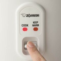 Nồi cơm điện Zojirushi 1.8L NS-RPQ18V-FZ - Công suất 485W, thiết kế nắp gài, tự động giữ ấm, phù hợp cho 4-6 người ăn, sản xuất tại Thái Lan