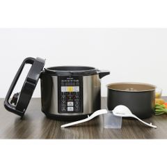Nồi áp suất điện tử Philips HD2136 5L - Công suất 900W, menu nấu 14 món tiện lợi, bảo hành 2 năm, an toàn tiết kiệm thời gian nấu ăn.