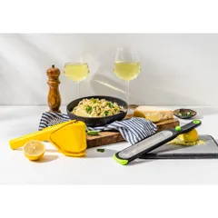Bộ dụng cụ vắt nước cam và bào vỏ cam Dreamfarm DFST5387 - Dụng cụ tiện lợi thiết kế tiết kiệm không gian, đạt giải thưởng reddot 2023