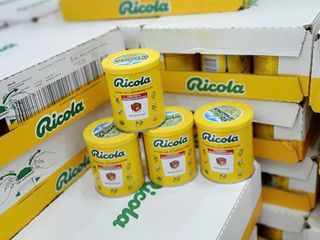 Viên Ngậm Giảm Ho Ricola 250g - Hỗ Trợ Dịu Họng Tự Nhiên, Không Đường, Dễ Dùng Cho Trẻ Em và Người Tiểu Đường