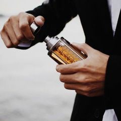 Nước hoa nam Hugo Boss The Scent Eau De Toilette 10ml - Hương Gừng, Oải hương, Da thuộc - Phong cách tự tin, gợi cảm