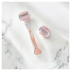 Dao cạo Gillette Venus Comfortglide 3 lưỡi hương trà trắng - Bộ 1 tay cầm 2 đầu thay cho vùng da nhạy cảm