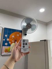 Quạt Treo Tường Toshiba F-WSA20(H)VN - Quạt Mát 35W, 3 Chế Độ Gió, Hẹn Giờ 12 Tiếng, Điều Khiển Từ Xa, Thiết Kế Hiện Đại