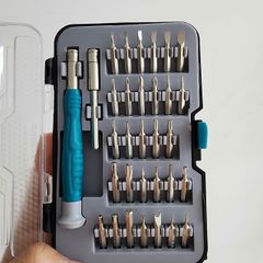Bộ Tô Vít Sửa Điện Thoại 32 Chi Tiết Total THT250PS0321 - Đầu Vít Đa Dạng, Thép S2 Bền Chắc, Hộp Nhựa Gọn Gàng