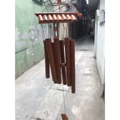 Chuông Gió Tre Đỏ Hình Mái Nhà - Trang Trí Phong Thủy Hành Mộc, Âm Thanh Dễ Chịu, Quà Tặng May Mắn Cho Gia Đình