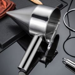 Phễu inox rót bột có giá đứng và tay cầm tiện dụng - Dụng cụ làm bánh chuyên nghiệp cho nhà bếp 130x200mm (TV664)