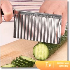 Dao Thái Lưỡi Gọn Sóng Inox Cán Nhựa Chống Trơn Cắt Rau Củ Tạo Kiểu - Đồ Gia Dụng Nhà Bếp Thông Minh (TV62)