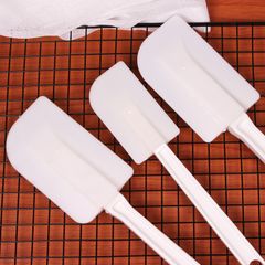 Phới Dẹt Quét Kem và Trộn Bột - Dụng Cụ Làm Bánh Nhà Bếp Đa Năng TVKITCHEN Chất Liệu Nhựa và Silicon, Màu Trắng (TV335)