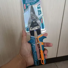 Kéo Cắt Tôn Mũi Thẳng 10 Inch Total THT522106 - Lưỡi Thép Không Gỉ, Chất Lượng Cao, Cắt Nhẹ Nhàng Trên Kim Loại Mỏng