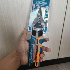 Kéo Cắt Tôn Mũi Thẳng 10 Inch Total THT522106 - Lưỡi Thép Không Gỉ, Chất Lượng Cao, Cắt Nhẹ Nhàng Trên Kim Loại Mỏng