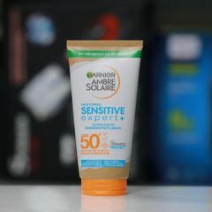 Kem Chống Nắng Garnier SPF50+ 200ml - An Toàn Cho Da Nhạy Cảm, Chống Nắng Hiệu Quả, Không Gây Dị Ứng, Xuất Xứ Đức