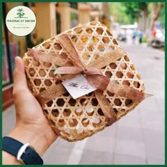 Hộp Tre Cật Vuông Tròn Trang Trí Bánh Kẹo Ngày Tết - Đồ Gia Dụng Nhà Bếp Độc Đáo, Thân Thiện với Môi Trường
