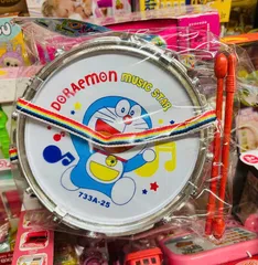Đồ Chơi Trống Doraemon Kèm Cây Gõ Trống Music Star 733A-25 - Phát Triển Âm Nhạc Cho Trẻ Em 3 Tuổi Trở Lên