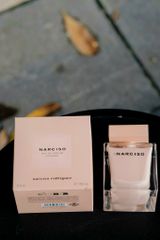 Nước Hoa Nữ Narciso Rodriguez Poudree EDP Chai 10ml - Hương Hoa Cỏ Gỗ Xạ Hương Quyến Rũ Sang Trọng, Độ Lưu Hương Lâu 7-12 Giờ