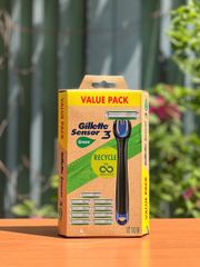 Bộ dao cạo râu Gillette Sensor 3 - Dao cạo chính xác 3 lưỡi thép Chrome với công nghệ Comfortgel, tay cầm chống trượt, tiện lợi và an toàn.