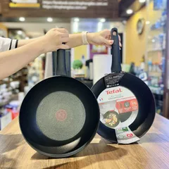 Chảo Tefal Sâu Lòng 28cm - Chống Dính, Dày Dặn, Sản Xuất Tại Pháp - Đồ Gia Dụng Cao Cấp Nhà Bếp