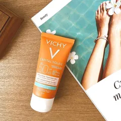 Kem Chống Nắng Vichy Capital Soleil 3 In 1 SPF50+ - Kem Nền Tinted Giảm Nám & Tàn Nhang, Che Phủ Nhẹ, Dành Cho Da Dầu