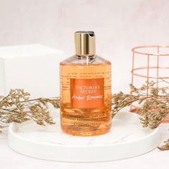 Sữa Tắm Gel Nước Hoa Victoria's Secret Amber Romance 250ml - Hương Thơm Quyến Rũ, Dưỡng Da Mềm Mịn, Chăm Sóc Cơ Thể Hàng Ngày