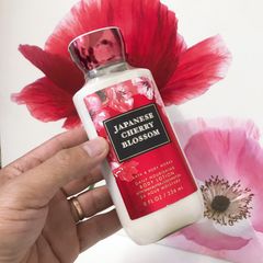 Sữa Dưỡng Thể Bath & Body Works Hương Cherry 236ml - Dưỡng Ẩm, Làm Trắng Da Ngay Lập Tức, Kem Dưỡng Da Mềm Mại