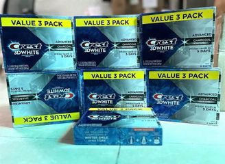 Sét 3 KDR Crest 3D White Advanced Charcoal Teeth Whitening 3x93g 302799