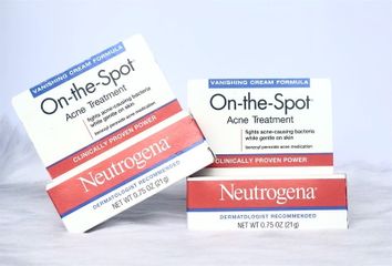 Kem Giảm Mụn Neutrogena On The Spot Acne Treatment 21G - Giảm Mụn Nhanh Chóng, Hiệu Quả, Dành Cho Mọi Loại Da