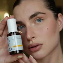 Hyaestic Serum Giảm Nám - Tinh Chất Enhancing 4% Arbutin & 10% Vitamin C, Chăm Sóc Da Sáng Mịn, Ngăn Ngừa Nám hiệu quả