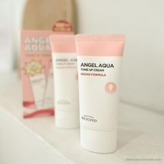 Kem Chống Nắng Angel Aqua Tone-up SPF50 - Kem Lót Nâng Tông Tự Nhiên Dưỡng Ẩm - Chống Nắng Hiệu Quả, Da Hồng Rạng Rỡ
