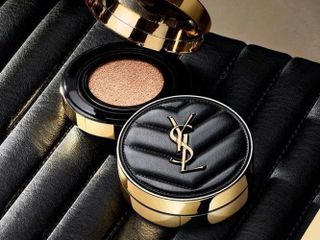 Phấn Nước Ysl 20 Encre De Peau Luminous Matte Da Chần 5G 326163