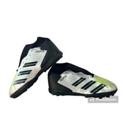 Giày Đá Bóng 3 Sọc CR7 Galaxy - Đế Cao Su Bền Chắc cho Sân Cỏ Nhân Tạo, Nhẹ, Êm, Thoáng Khí - Tặng Ba Lô Rút