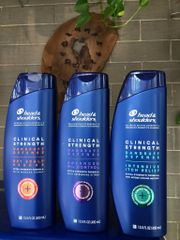 Dầu Gội Head & Shoulders Clinical Strength 400ml - Giảm Ngứa Da Đầu, Chống Gàu Mạnh Mẽ, Hiệu Ứng Làm Mát