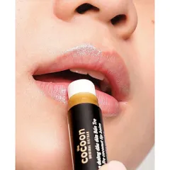 Son Dưỡng Dầu Dừa Bến Tre Cocoon - Dưỡng Ẩm Môi, Không Cồn, Không Paraben, 5g - Mỹ Phẩm Thiên Nhiên, Giúp Môi Mềm Mại, Tươi Trẻ