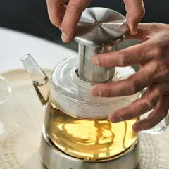 Ấm pha trà Zwilling Sorrento 0,8L cao cấp với đế hâm nóng bằng thép không gỉ - Thiết kế hiện đại và tiện dụng cho trà ngon hơn