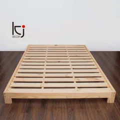 Giường Gỗ Thông Nhập Khẩu 1,8x2m - Pallet Chân Cao Chắc Chắn, Chất Liệu An Toàn, Thiết Kế Hiện Đại