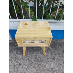 Kệ đầu giường gỗ thông mây mắt cáo - Decor phòng ngủ phong cách hiện đại, chống ẩm, dễ lắp đặt 45x35x52cm