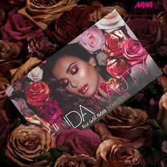 Bảng Phấn Mắt Huda Beauty Rose Gold Eyeshadow Palette 18 Màu - Phấn Trang Điểm Cao Cấp, Dễ Tán, Đẹp Mặt