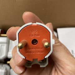Phích Cắm Siêu Chịu Tải SOPOKA P3000W - Phích Đực Cao Cấp, Chống Rò Rỉ Điện, Chịu Nhiệt và Va Đập - Lý Tưởng Cho Công Trình