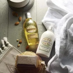 Dưỡng thể L'Occitane Almond Milk Veil 240ml