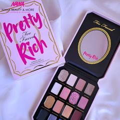 Bảng Phấn Mắt 16 Ô Too Faced Pretty Rich Diamond Light Palette 15,2g - Phấn trang điểm mắt với màu sắc đa dạng, dễ tán, hoàn hảo cho phong cách trang điểm ấn tượng.