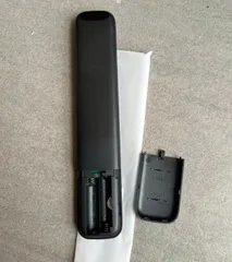 Điều Khiển Remote Tivi TCL Giọng Nói 3 Nút Trắng Dài Smart TV - Phiếm Bấm êm, Tặng Kèm Pin - Phụ Kiện Tivi Chính Hãng