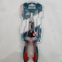 Kìm mũi nhọn 8 inch 6 trong 1 Total THTMF286 K - Dụng cụ đa năng chất lượng cao với tay cầm thoải mái và thiết kế tiện lợi.
