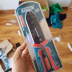 Kìm tuốt dây điện Total THT15851 8.5