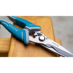 Kéo Thợ Điện 200mm Total THT118871 - Kéo Thép Không Gỉ Tính Năng Răng Cho Công Việc Điện Lực