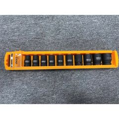 Bộ đầu tuýp 10 chi tiết 1/2 inch Ingco HKISSD12101 - Chất liệu thép CrMo, đa dạng kích thước, tiện lợi cho sửa chữa và bảo trì.
