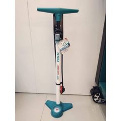 Bơm Hơi Đẩy Tay Total TMPP3201 - Ống Nhôm Chất Lượng Cao, Đầu Tương Thích Schrader, Presta, Dunlop, Đo Áp Suất Bar và PSI