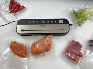 Máy Hút Chân Không GKÖCH HF-9011 - Thiết Kế Sang Trọng, Hút Thực Phẩm Khô & Ẩm, Dao Cắt Tiện Lợi, Dễ Vệ Sinh.